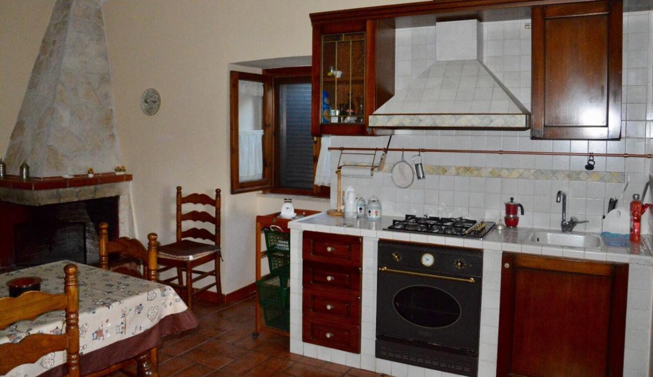 Appartamento Tra Collina E Mare Terracina Exterior photo